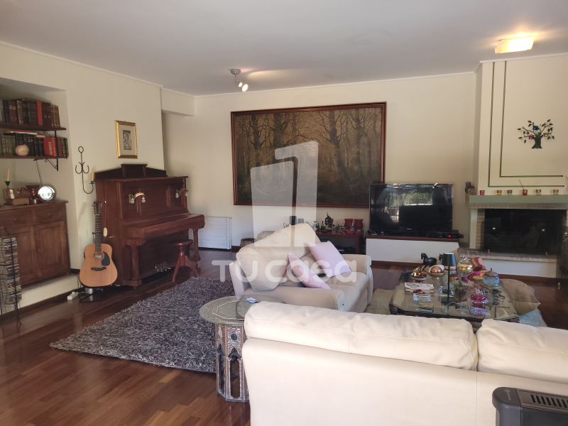 property-img